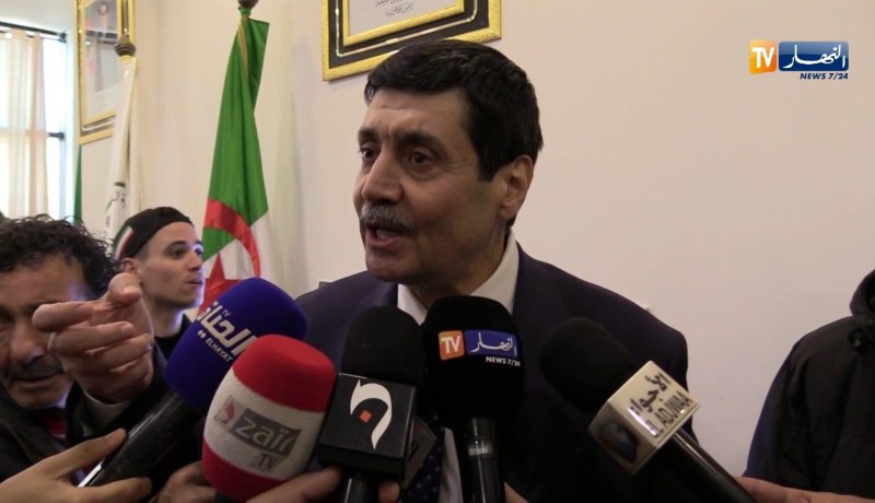 وزير المجاهدين يفصل في هوية العميد بين “مولودية الجزائر وشباب قسنطينة”