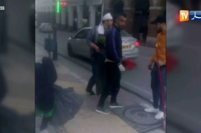 قسنطينة: شباب ينظف الشوارع عقب إنتهاء المسيرات