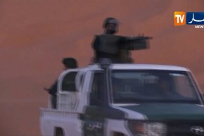 حرس الحدود والجيش يواصلان حمايتهم للحدود الجزائرية خاصة مع الجارة ليبيا