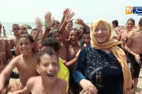 مجتمع: أبناء حي “كوكو بلاج” يعيدون الروح لشاطئهم