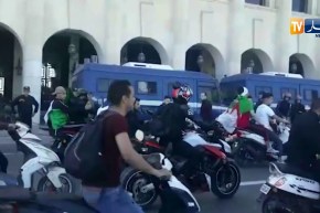 العاصمة: مسيرات سلمية رافضة للتأجيل والتمديد وصور حضارية يصنعها الجزائريون