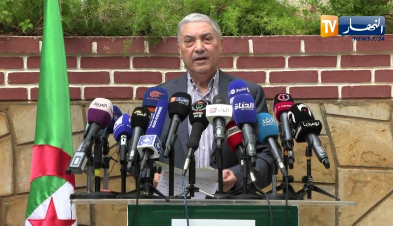 بن فليس: الحوار هو الطريق الصحيح لتجاوز الإنسداد السياسي الذي تعيشه البلاد
