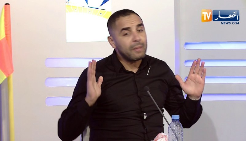 أمين أكساس: يا شعب خلّو محرز ومتبعوهش.. راه يقول للناس بلي رجليا مارانيش قادر نحركهم