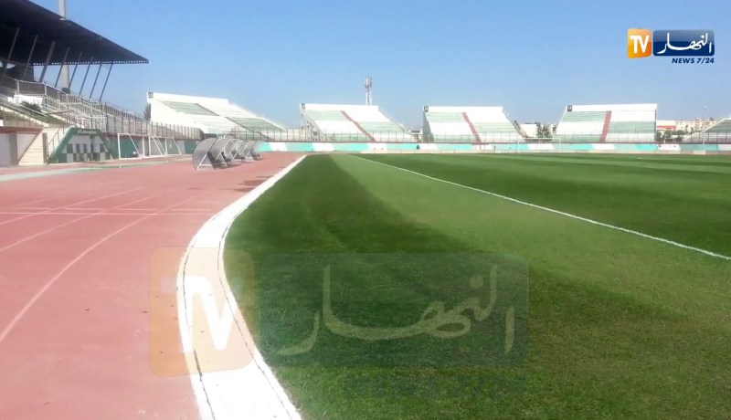 أرضية ملعب تشاكر جاهزة لمواجهة الجزائر و البنين