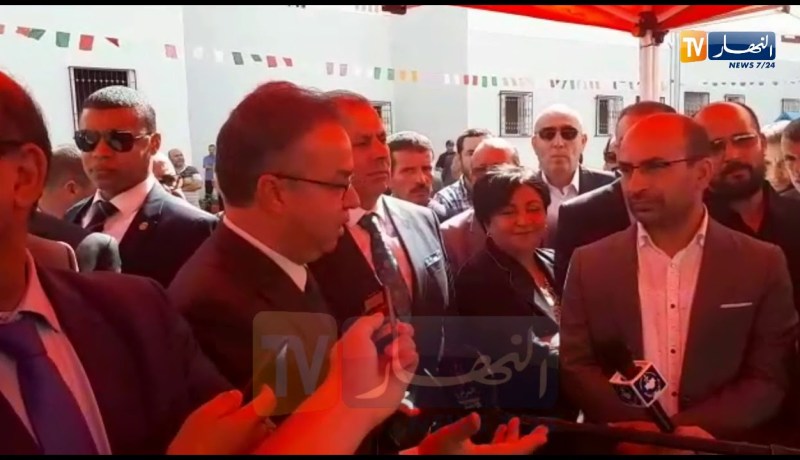 طمار يوبخ مهندس: حشومة و عيب ..رانا في النهاية لوكان و الله ما تفوت