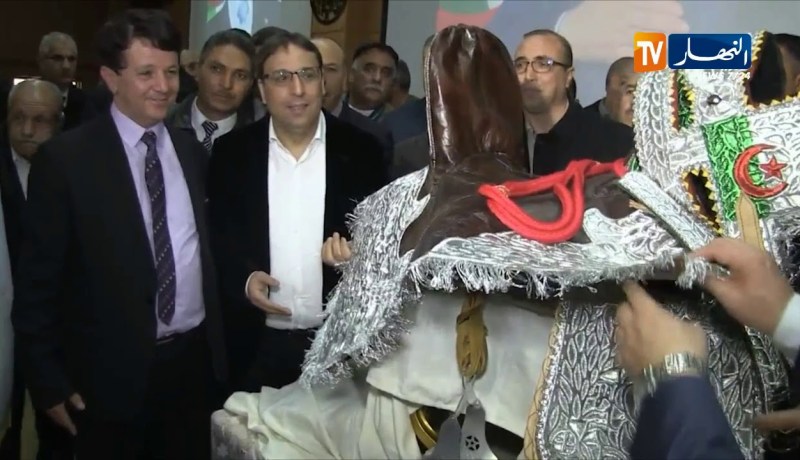 سطيف: جمعية قدماء منتخبي الأفلان تكرم الرئيس بوتفليقة