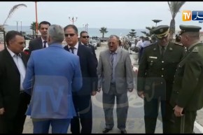 والي ولاية جيجل و قيادات أمنية يصلون تباعا لمقبرة زغوان بعنابة لحضور جنازة والي ولاية ميلة