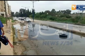 المياه القذرة تغلق مدخل أحد أغنى بلديات سكيكدة