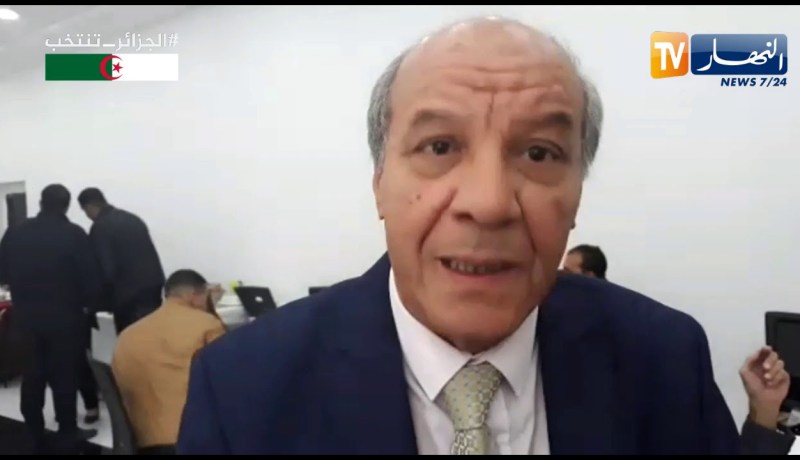 الفنان “ديب العياشي “يتحدث عن الإنتخابات و يحذر من التدخل الاجنبي !!