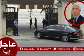 شاهد..لحظة دخول “الطيب لوح” إلى المحكمة العليا للمثول أمام المستشار المحقق