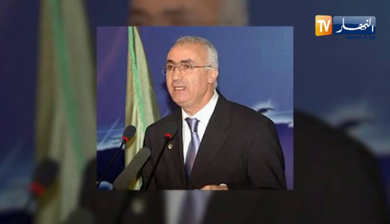 وفاة وزير الإتصال الأسبق عبد الرشيد بوكرزازة عن عمر ناهز 65 سنة