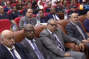 سياسة: بعد طردهم خلال الزيارات..الحراك الشعبي بفرض حظر التجوال على الوزراء