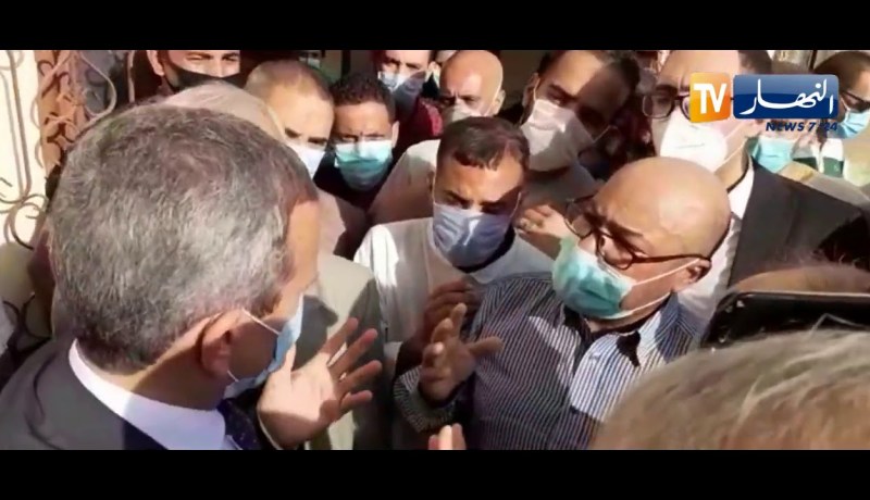 ممثل لجمعية صحية لوزير الصحة بالبيض.. يرحم باك اعطينا مستشفى للأمومة والطفولة