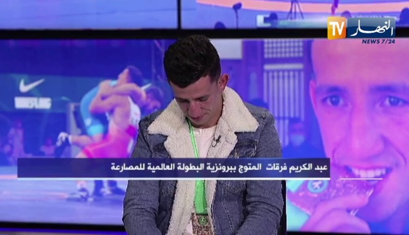 عبد الكريم فرقات يذرف الدموع .. تمنيت بابا يشوف وين وصلت