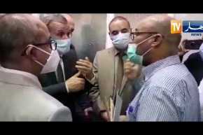 البيض شاهد ممثل عن جمعية صحية يتحدث للوزير عن بعض مشاكل المستشفى بالولاية