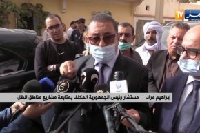 البيض : مستشار رئيس الجمهورية المكلف بمتابعة مشاريع منطق الظل يتفقد القرى النائية