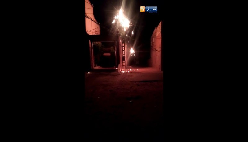 غرداية/ إنفجار أسلاك متشابكة بعمود كهربائي يسبب هلع وسط السكان