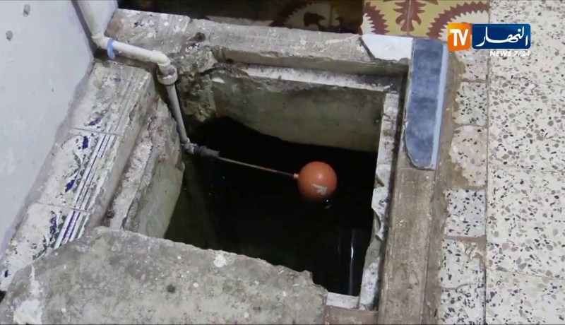 معسكر/ “فاطمة سي الطيب”…مجهولة نسب مطلقة تتخذ مرآبا مأوى لها