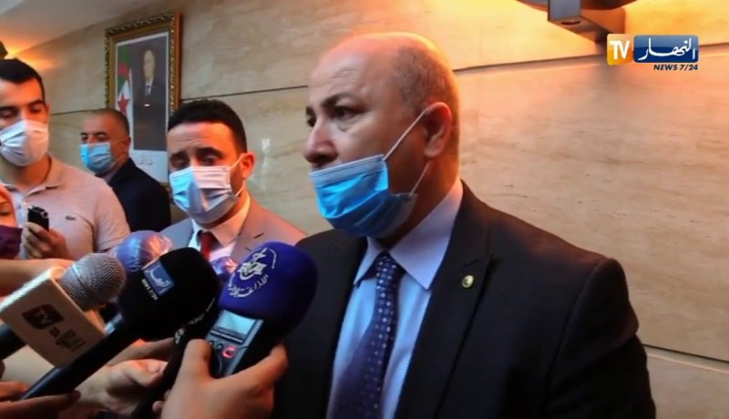 وزير المالية: مشكل نقص السيولة ظرفي ولسنا البلد الوحيد الذي يعاني من المشكلة