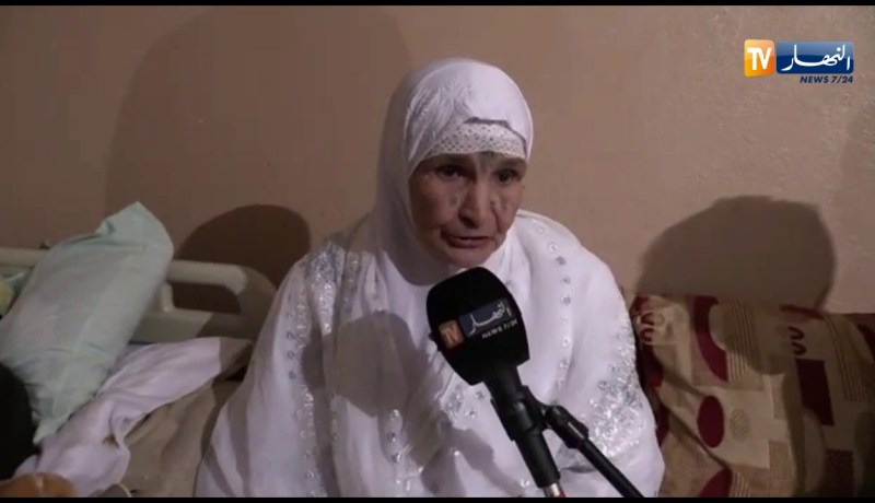 تلمسان/ “محمد برحال”..مريض طريح الفراش يعيش داخل مستودع يناشد السلطات في إستعادة حقه في السكن