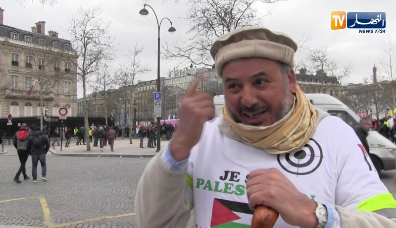 باريس: أصداء مسيرات الجزائر السلمية بعيون المحتجين من أصحاب السترات الصفراء