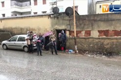 سكيكدة: إنهيار أسقف سكنات قديمة بسبب الأمطار وسكانها يخرجون إلى الشارع