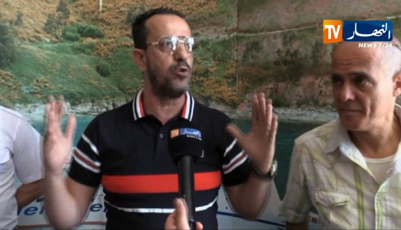 نقل: عمال مؤسسة النقل البحري للمسافرين يحتجون أمام مقر المؤسسة