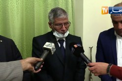 مجموعة من الحقوقيين في زيارة مساندة للسفير الصحراوي بالجزائر
