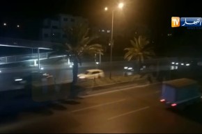 شاهد لحظة مرور موكب ولي العهد السعودي محمد بن سلمان بالطريق السريع بن عكنون