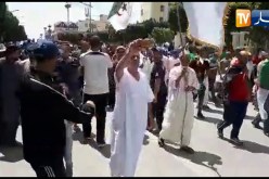الشلف/ متظاهرون يخرجون في مسيرة للجمعة الـ 13 دعما للحراك الشعبي