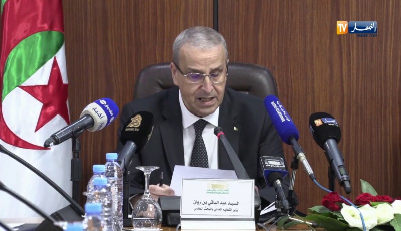 وزير التعليم العالي: ادخال أنماط مستحدثة على التكوين عن بعد والمتناوب والحركي والموطّن