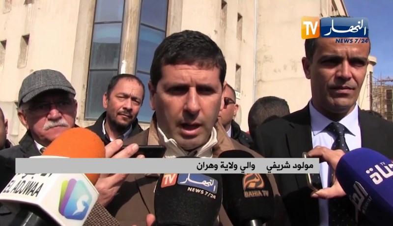 والي وهران يتفقد المشآت المعنية باحتضان الألعاب المتوسطية