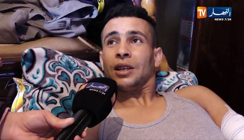 مجتمع/ صعقة كهربائية تحول حياة أخوين إلى جحيم