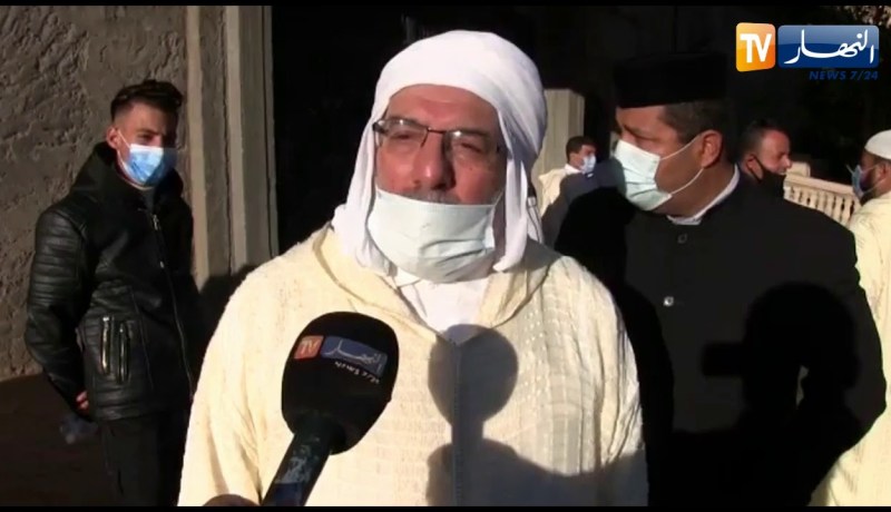 المسيلة: تشييع جثمان الدكتور لخضر دهيمي وسط حضور رسمي و شعبي ببن سرور