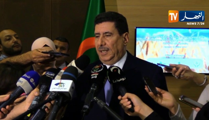 وزير الفلاحة: قرار غلق 45 مطحنة لن يؤثر على السوق الجزائرية