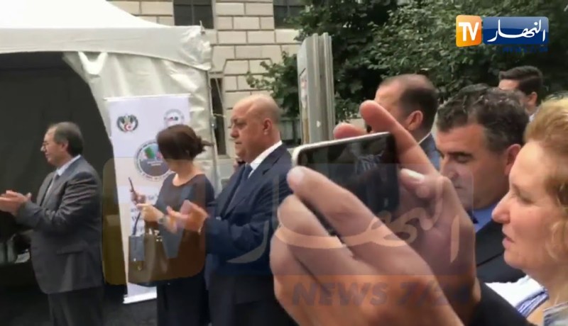 مجمع أريس يوقع إتفاقية مع شريكه الامريكي لتسويق علامته بأمريكا بحضور وزير التجارة