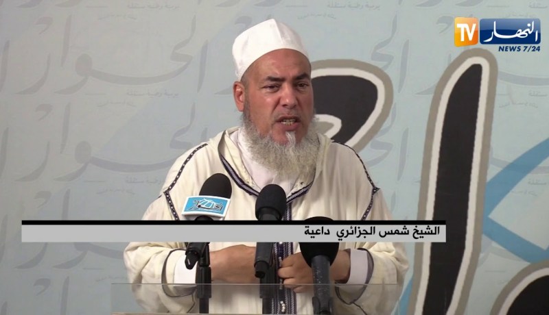 الشيخ شمس الدين: الدولة تطالب الأئمة بلباس خاص وهو يتقاضى راتب زهيد