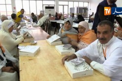 مجتمع: إفطار المعتمرين.. مبادرة ترسم أجواء روحانية على موائدهم