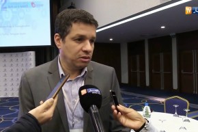 خبراء يطالبون بالإنتقال إلى الطب الإلكتروني لتخفيف الأعباء المالية على الدولة