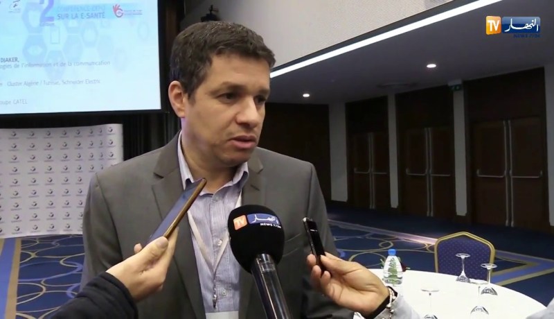 خبراء يطالبون بالإنتقال إلى الطب الإلكتروني لتخفيف الأعباء المالية على الدولة