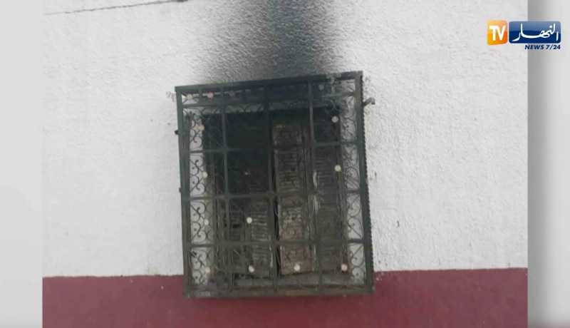 تبسة: كهل يحاول قتل طليقته وابنيه التوأم حرقا داخل المنزل ببئر الذهب