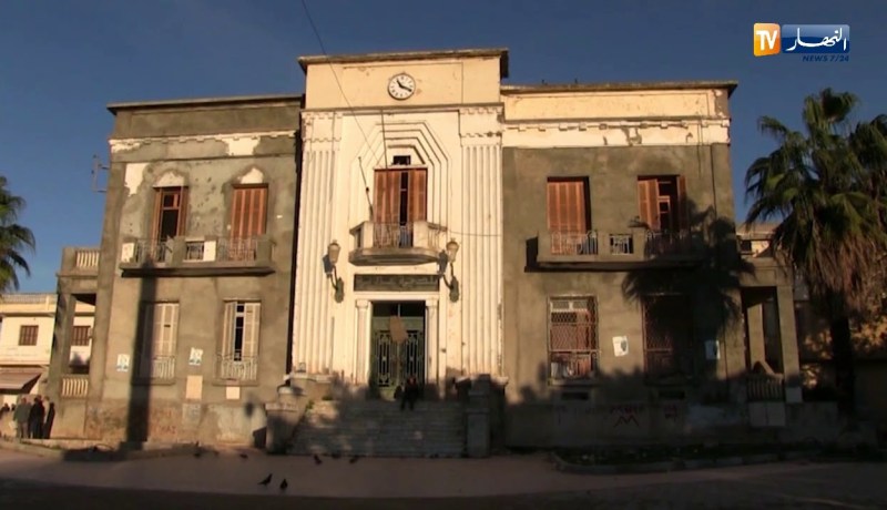 طالع هابط: عزابة.. عندما يصبح مقر بلدية وكرا لكل آفات المجتمع