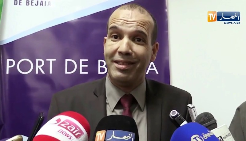 فارس بن يحيى : ” ميناء بجاية يعدّ رقم واحد حاليا في الجزائر من ناحية النشاط التجاري !! “