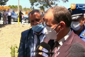 “كمال رزيق :” الحاويات يجب أن تُراقب وتُفتح بعد خروجها من الميناء