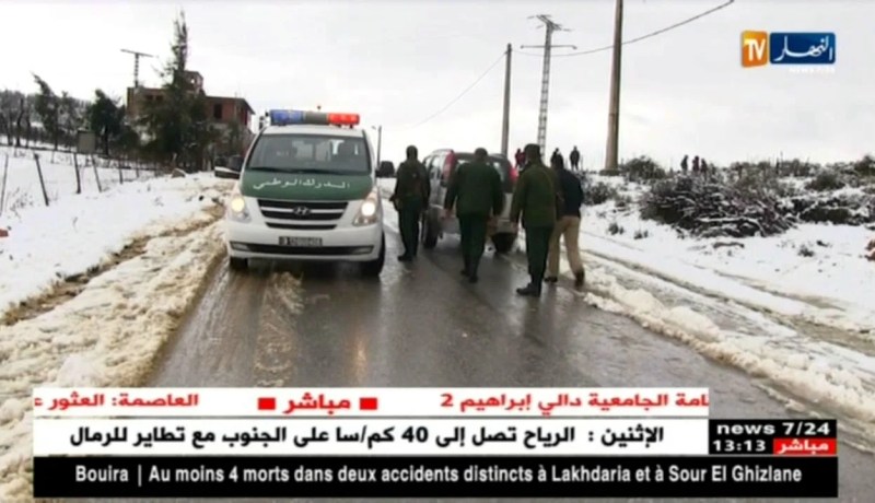 جيجل: الثلوج تتسبب في غلق عديد طرق البلدية بالمناطق النائية