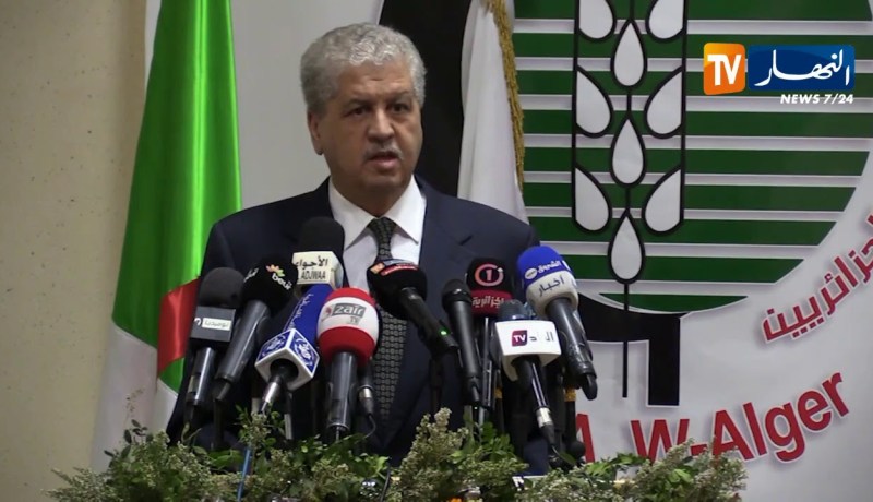 سلال.. ندوة الوفاق الوطني مفتوحة على جميع الإقتراحات ما عدا الثوابت الوطنية