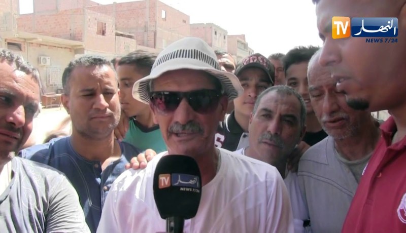بسكرة: سكان حي الرمايش يحتجون رفضا للإنقطاعات المتكررة للتيار الكهربائي