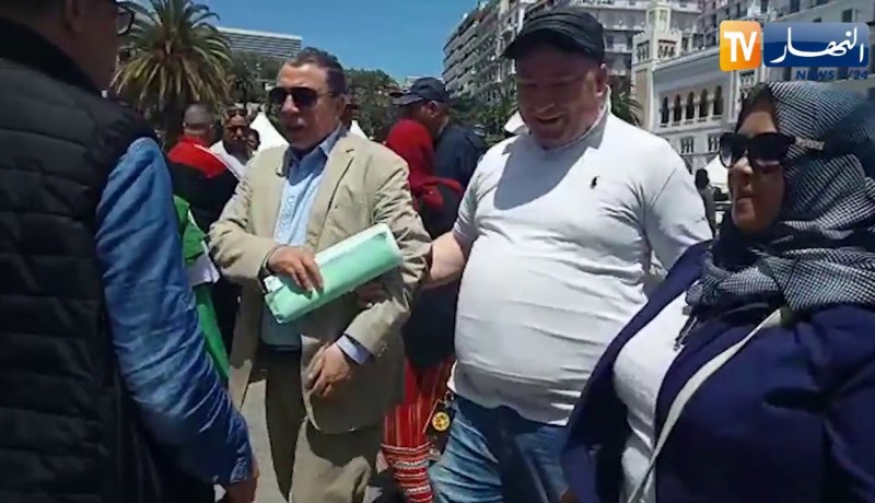 العاصمة/ وقفة إحتجاجية لإطارات حزب العمال من أجل إطلاق سراح لويزة حنون