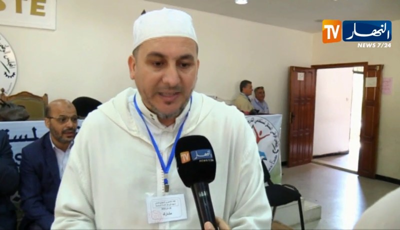 كونفدرالية النقابات الجزائرية تعقد لقاء تشاوري للخروج من الأزمة السياسية الراهنة