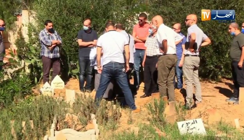 العاصمة: تشييع جثمان الرضيع المتوفى بروضة أطفال ببلدية السويدانية